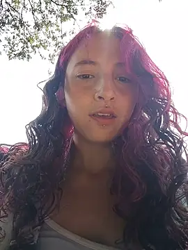  Laary online show from March 3, 2026, 3:52 pm