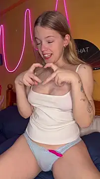 Snapshot of -veranito- chatting on June 5, 2026, 3:11 am -veranito- online show from June 5, 2026, 3:11 am