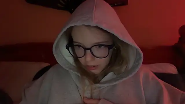 -veranito- online show from July 5, 2026, 2:38 am