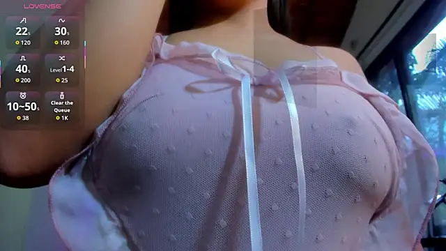 shanakendall online show from September 12, 2025, 2:06 pm