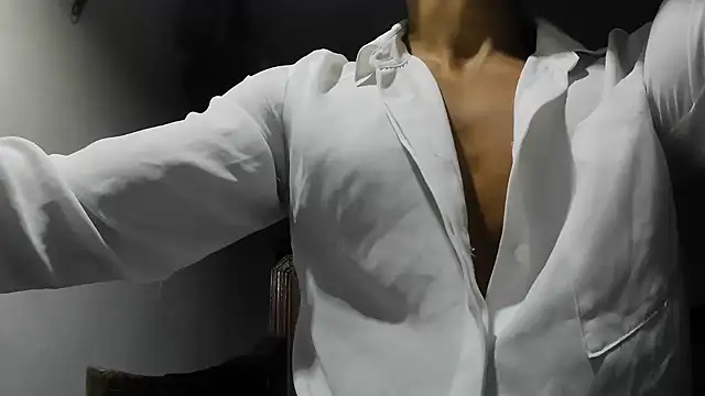 crazylatinguyy online show from November 29, 2025, 8:25 am