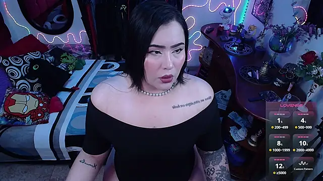 lufek23 online show from May 21, 2026, 1:52 pm