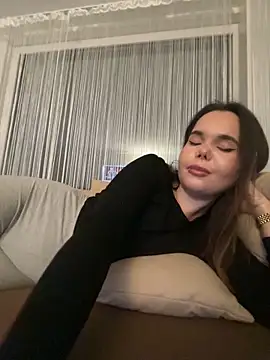 Snapshot of TheCinderella chatting on March 21, 2026, 6:45 pm TheCinderella online show from March 21, 2026, 6:45 pm