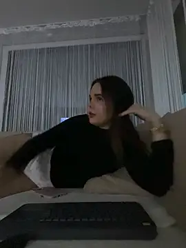 Snapshot of TheCinderella chatting on March 22, 2026, 6:09 pm TheCinderella online show from March 22, 2026, 6:09 pm