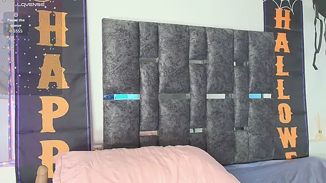 Natasharuso online show from November 1, 2025, 2:44 pm