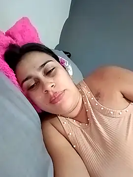 Latina sexy1 online show from April 19, 2026, 6:10 pm
