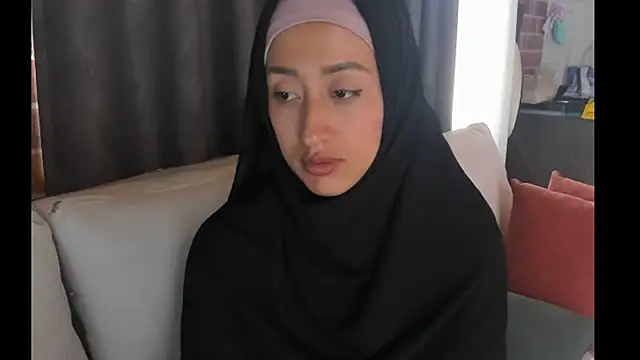 adila anich online show from March 13, 2026, 8:58 pm