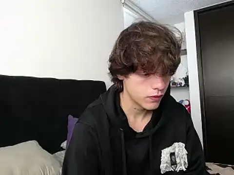 Santiago kiler online show from March 8, 2025, 1:25 pm