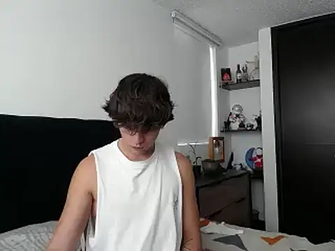 Santiago kiler online show from February 22, 2025, 8:20 pm