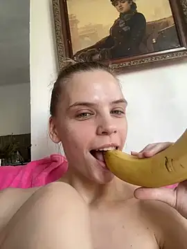 Snapshot of LeyaJohnson chatting on January 30, 2025, 12:16 pm LeyaJohnson online show from January 30, 2025, 12:16 pm