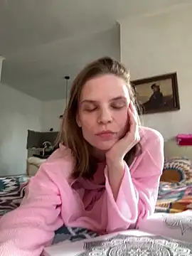 Snapshot of LeyaJohnson chatting on February 28, 2026, 2:06 pm LeyaJohnson online show from February 28, 2026, 2:06 pm