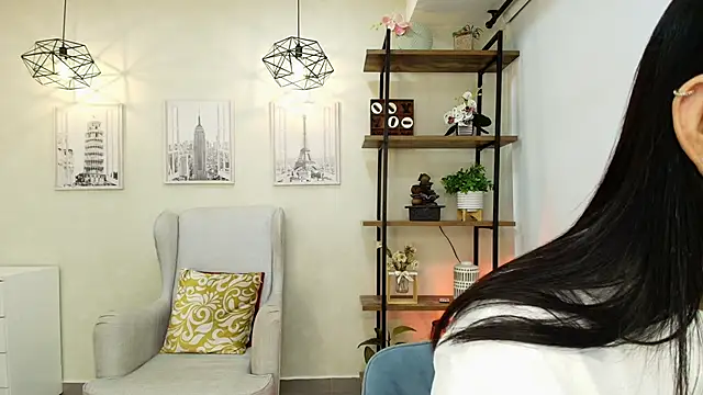 Sassy--Girl online show from June 14, 2026, 7:59 pm