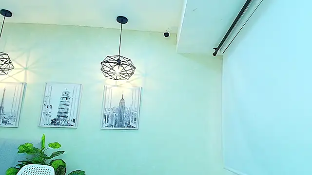 Sassy--Girl online show from October 21, 2025, 6:40 pm