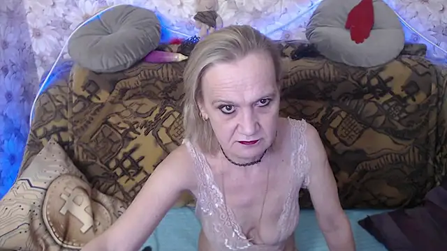 MissBekker online show from February 22, 2025, 9:15 pm