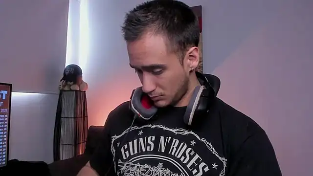 AlexRivera6 online show from February 3, 2025, 8:35 pm