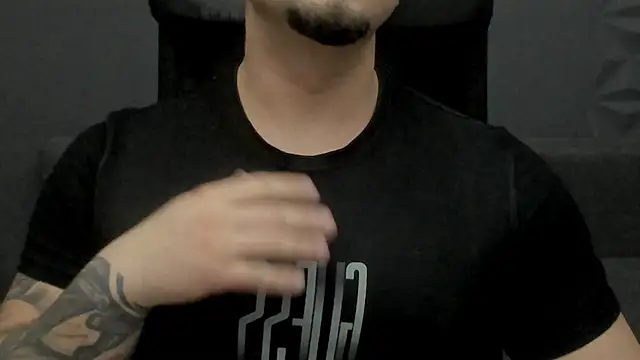 TonyWilcox online show from December 14, 2025, 5:57 am