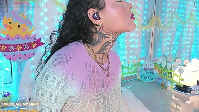 Snapshot of ohyesly_ chatting on April 1, 2026, 10:38 am ohyesly online show from April 1, 2026, 10:38 am