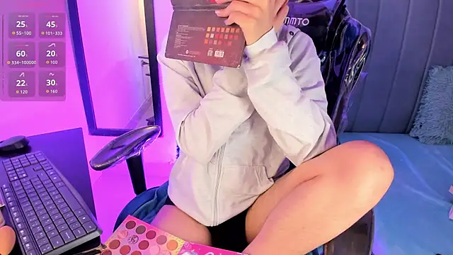 Snapshot of Chris_boy_ chatting on March 21, 2026, 7:20 am Chris boy online show from March 21, 2026, 7:20 am