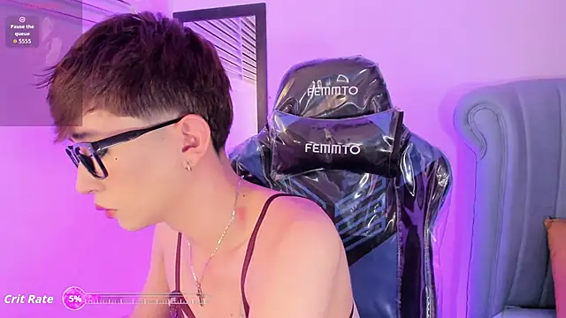 Snapshot of Chris_boy_ chatting on March 14, 2026, 7:47 am Chris boy online show from March 14, 2026, 7:47 am