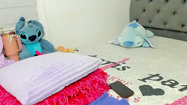 Elizabeth 18  online show from October 5, 2025, 2:57 am