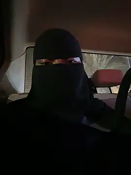 Snapshot of Submissive_Arab chatting on February 15, 2025, 8:23 pm Submissive Arab online show from February 15, 2025, 8:23 pm