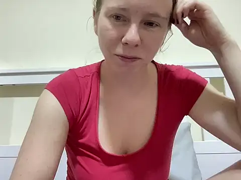 SweetLucy96 online show from November 14, 2025, 12:09 pm