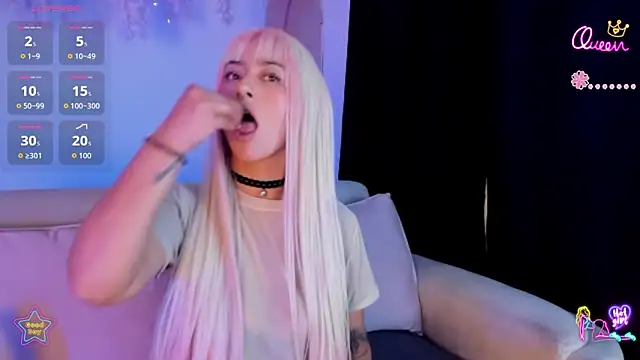 Mia-Bloom online show from May 30, 2026, 3:24 am