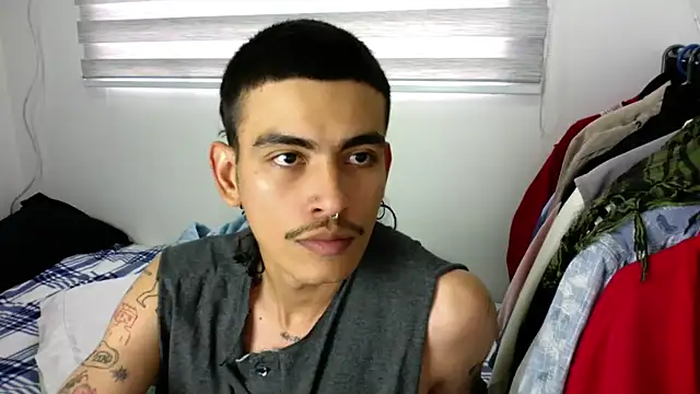 sorry-mom69 online show from September 19, 2025, 7:18 pm