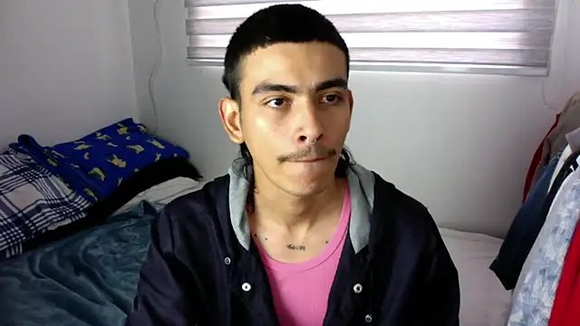 sorry-mom69 online show from September 22, 2025, 6:36 pm