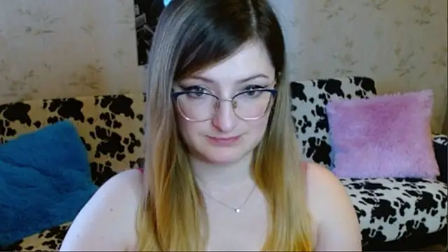 Arielsssplash online show from September 18, 2025, 6:49 am