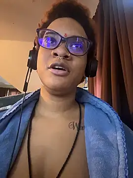 nickytheehawtie online show from February 27, 2026, 7:46 pm