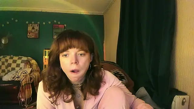 ClancyMorissey online show from November 11, 2025, 6:36 pm