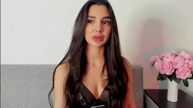 miss emily  online show from October 15, 2025, 5:32 pm