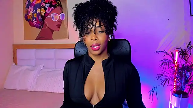 AitanaBrown  online show from April 26, 2026, 1:19 pm