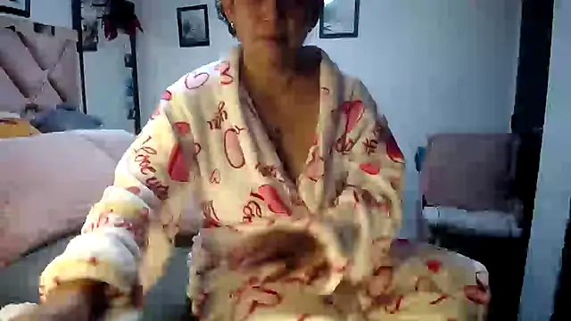 maturehoxx online show from March 9, 2025, 9:24 am