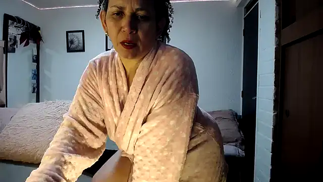 maturehoxx online show from January 26, 2025, 10:02 pm