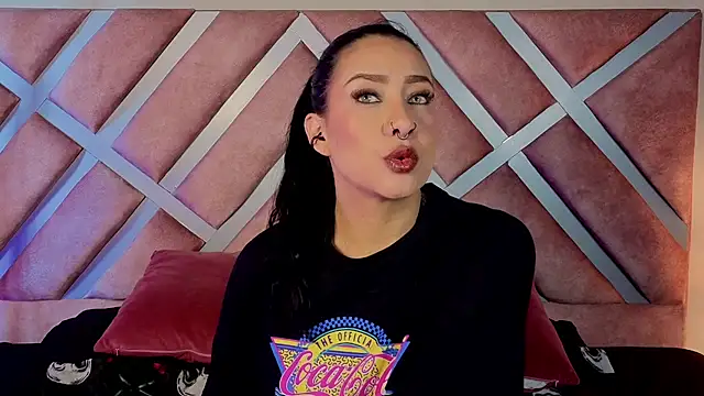  kelly hous36 online show from March 21, 2026, 12:53 pm