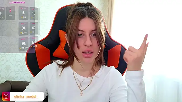 Elishka  online show from May 3, 2026, 7:02 am