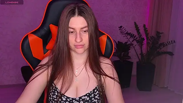 Elishka  online show from September 21, 2025, 8:36 pm