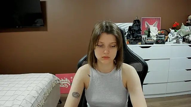 Snapshot of SoniNesti chatting on July 28, 2026, 2:46 pm SoniNesti online show from July 28, 2026, 2:46 pm
