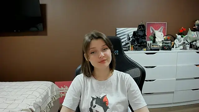 Snapshot of SoniNesti chatting on July 16, 2026, 2:58 pm SoniNesti online show from July 16, 2026, 2:58 pm