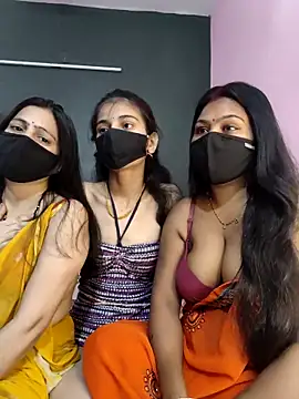 cutee  crazy online show from May 3, 2026, 1:36 pm