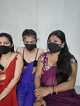 cutee  crazy online show from June 19, 2026, 1:50 pm