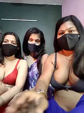 cutee  crazy online show from January 17, 2026, 2:09 pm