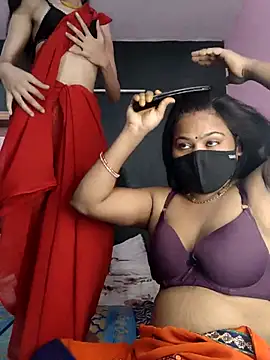 cutee  crazy online show from April 26, 2026, 1:19 pm