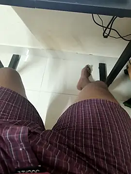 mkmony online show from September 10, 2025, 7:24 pm