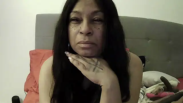 MSweetLindaParks online show from June 16, 2026, 4:45 am