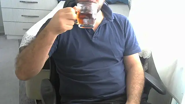 Snapshot of crazybaby5461 chatting on January 10, 2026, 9:15 am crazybaby5461 online show from January 10, 2026, 9:15 am