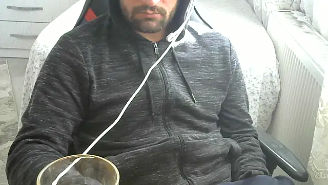 Snapshot of crazybaby5461 chatting on November 15, 2025, 10:52 am crazybaby5461 online show from November 15, 2025, 10:52 am