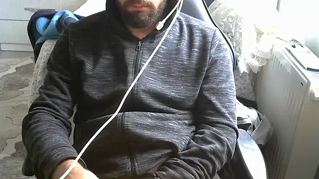 Snapshot of crazybaby5461 chatting on October 19, 2025, 11:46 am crazybaby5461 online show from October 19, 2025, 11:46 am